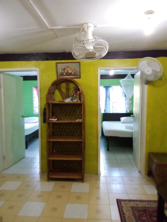 Island Home Honiara Buitenkant foto