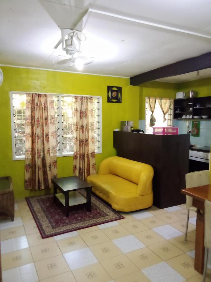 Island Home Honiara Buitenkant foto